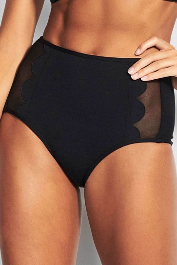 Petal Edge ביקיני תחתון גבוה שמגיע עד לפופיק 