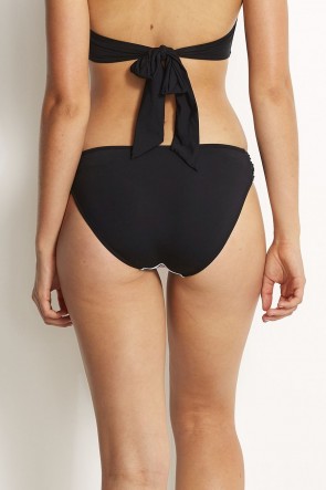 Sahara Nights ביקיני תחתון בגזרה קלאסית מכסה 